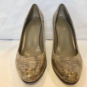 Lauren Ralph Lauren Gray Snakeskin Pumps